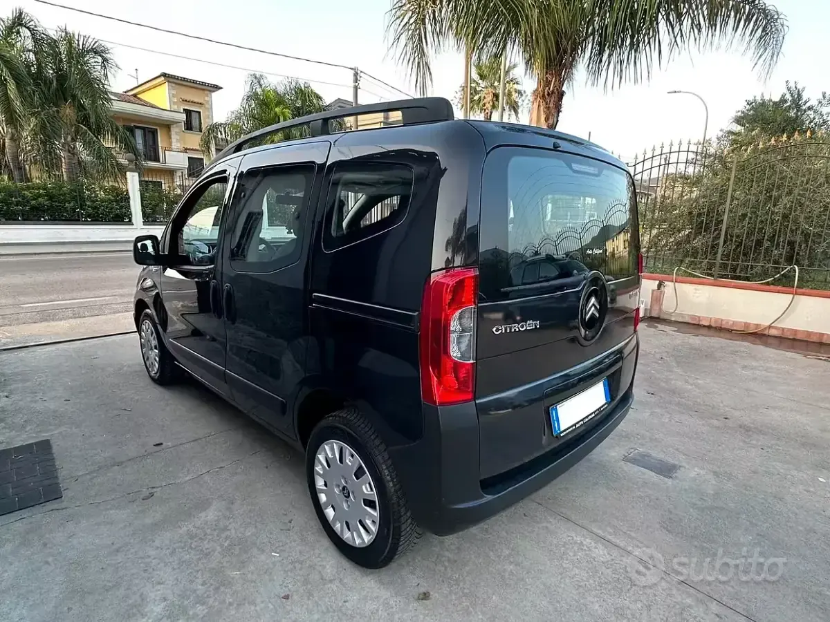 Usata Citroën Nemo 75 CV (55 kW) 2011 Grigio Monovolume
