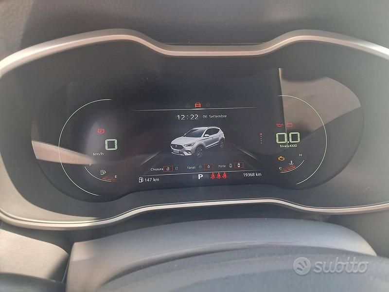 Usata MG ZS Luxury 111 CV (81 kW) 2023 Bianco SUV