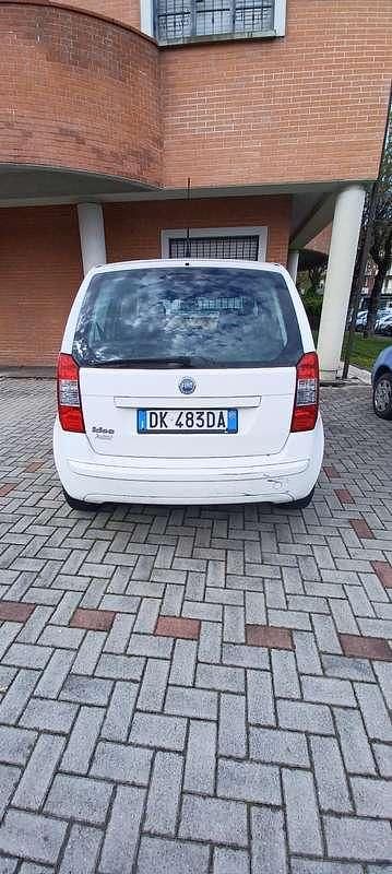 Usata Fiat Idea Emotion 95 CV (69 kW) 2007 Bianco Monovolume
