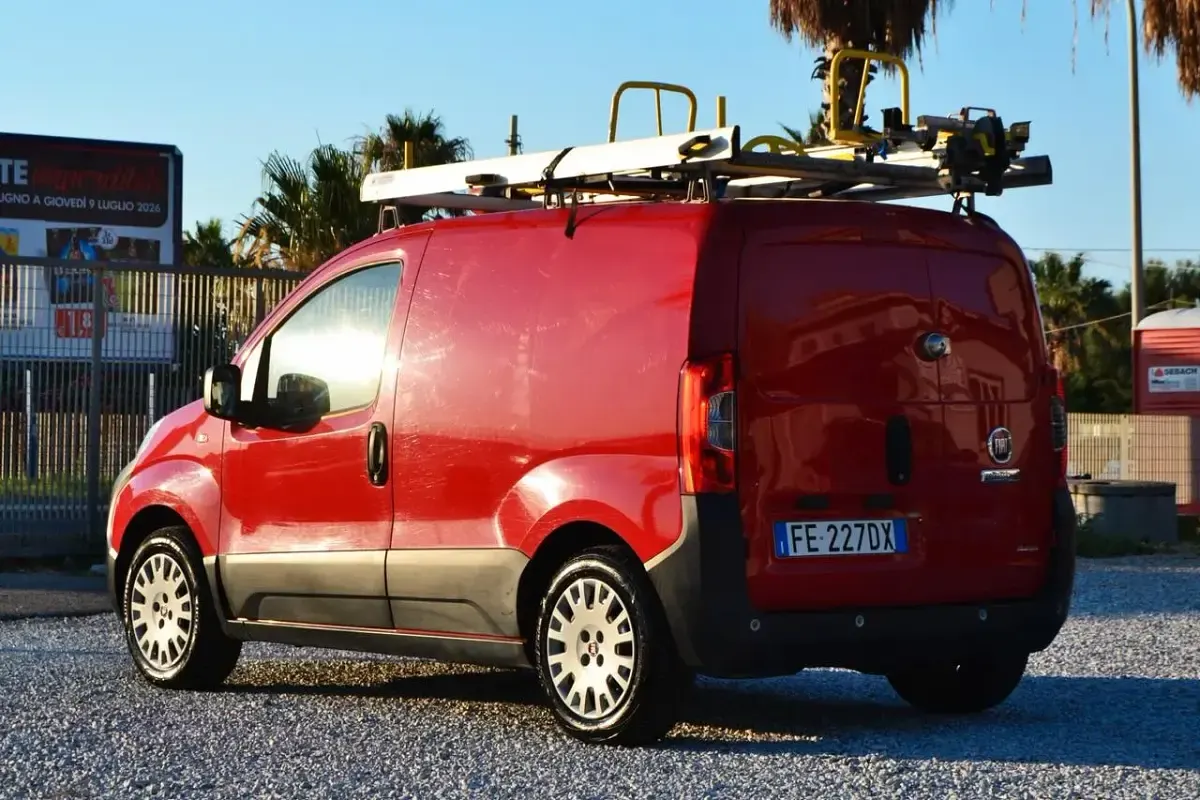 Usata Fiat Fiorino 95 CV (69 kW) 2016 Rosso Monovolume
