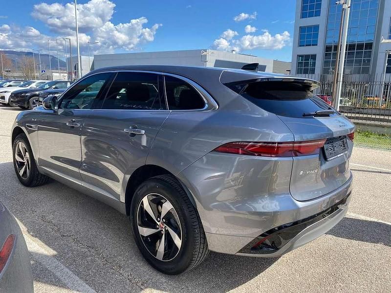 Usata Jaguar F-Pace R-Dynamic 163 CV (119 kW) 2023 Grigio SUV