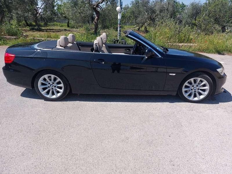 Usata BMW 320 Cabriolet Efficient Dynamics 184 CV (135 kW) 2010 Cabrio
