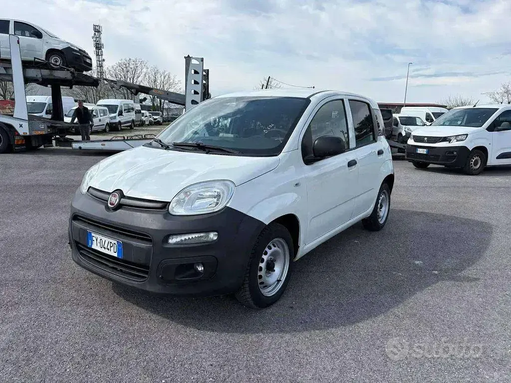 Usata Fiat Panda Pop 69 CV (50 kW) 2018 Bianco Utilitaria