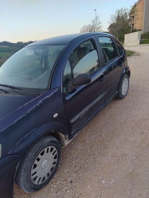 Begagnad Citroën C3 60 HK (44 kW) 2005 Blå Sedan