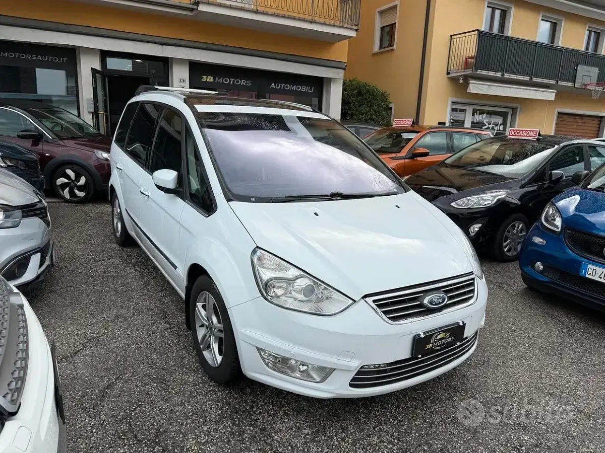 Usata Ford Galaxy Titanium 163 CV (119 kW) 2011 Bianco Monovolume