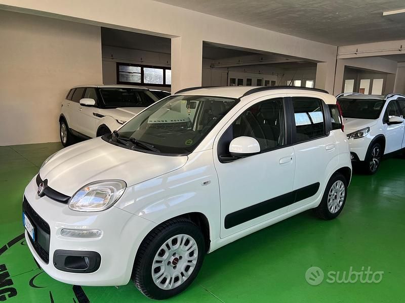 Usata Fiat Panda Lounge 69 CV (50 kW) 2019 Bianco Utilitaria
