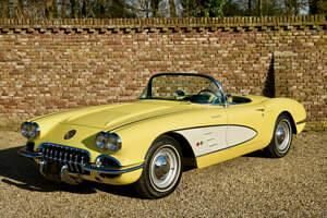 Usata Chevrolet Corvette 223 CV (164 kW) 1958 Giallo Cabrio