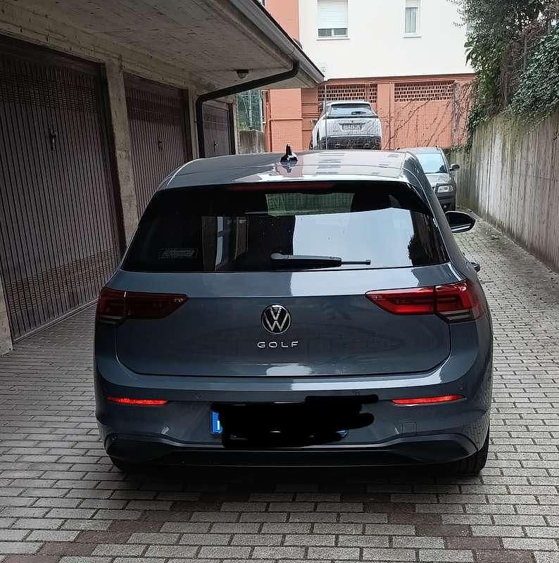 Usata VW Golf VIII 150 CV (110 kW) 2022 Grigio Berlina