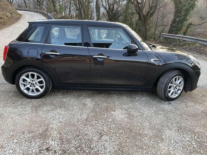 Usata Mini Cooper D Business 116 CV (85 kW) 2015 Utilitaria