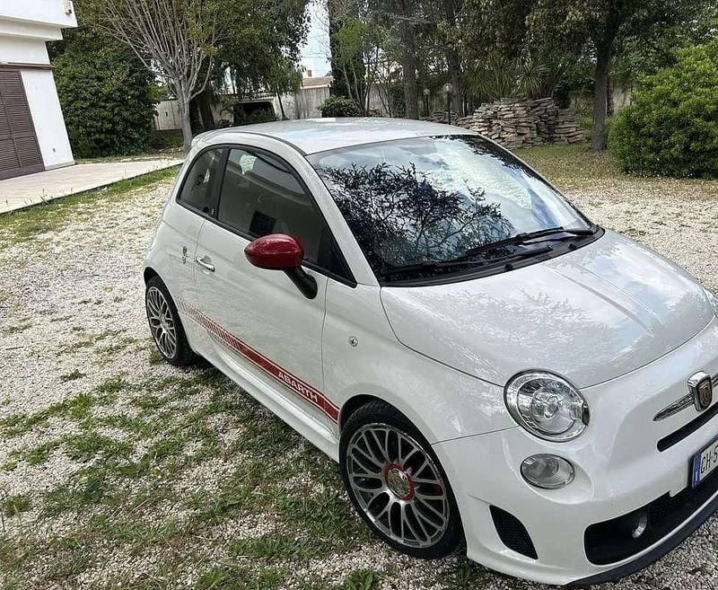 Usata Abarth 595 140 CV (102 kW) 2015 Utilitaria