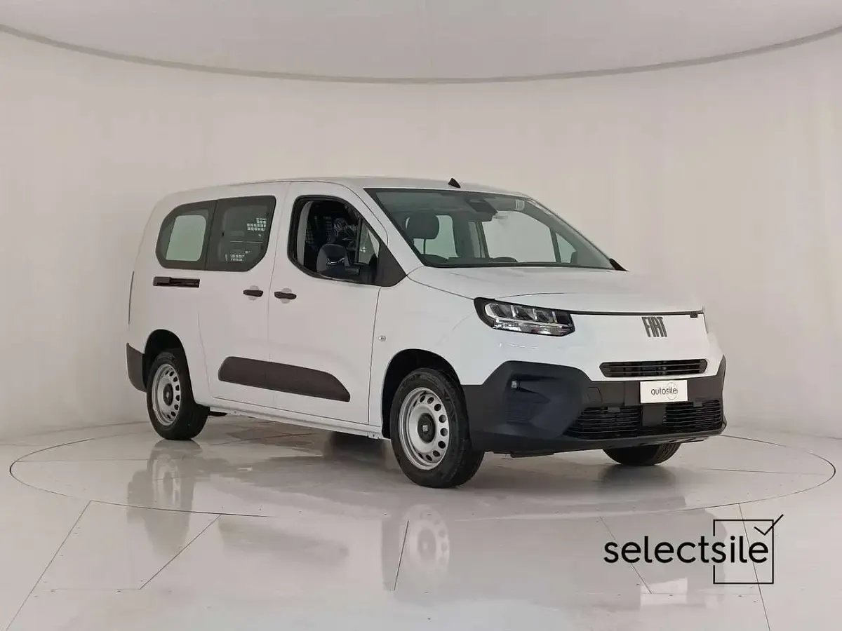 Nuova Fiat Doblò 102 CV (75 kW) 2026 Bianco gelato (pastello) Monovolume