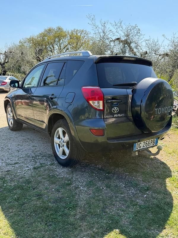 Usata Toyota RAV4 Luxury 176 CV (129 kW) 2008 Nero SUV