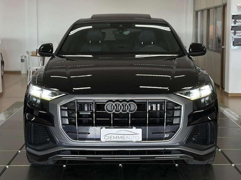 Usata Audi Q8 S-Line 286 CV (210 kW) 2020 Nero SUV