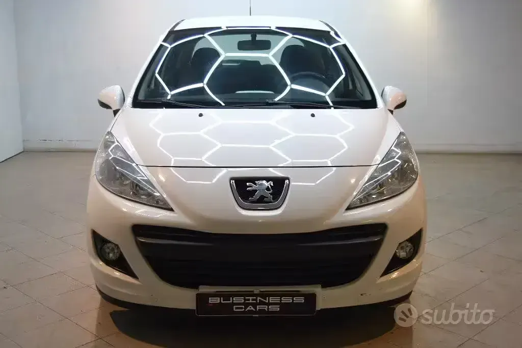 Usata Peugeot 207 Sport 73 CV (53 kW) 2009 Bianco Berlina