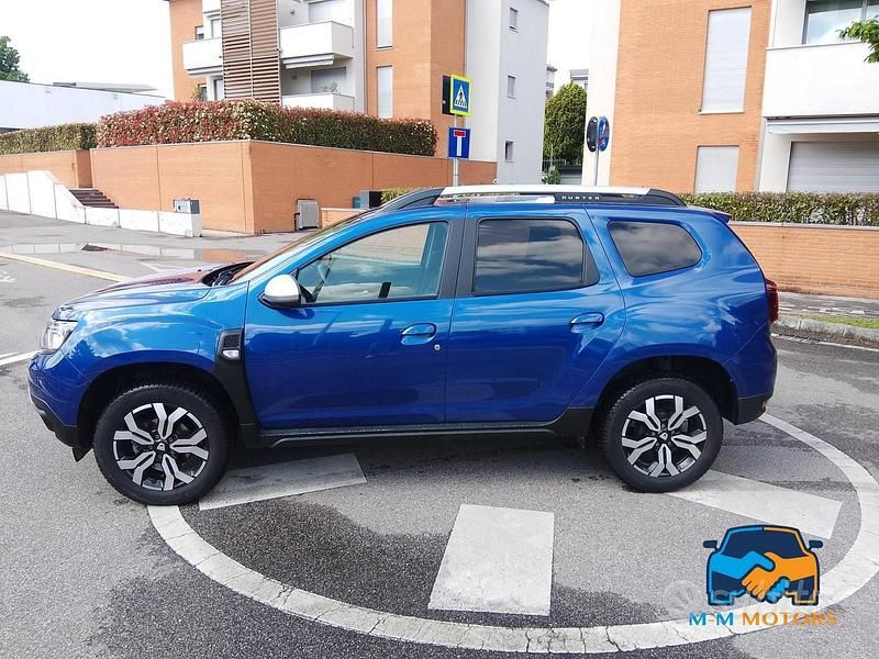 Usata Dacia Duster Prestige 101 CV (74 kW) 2022 Blu SUV