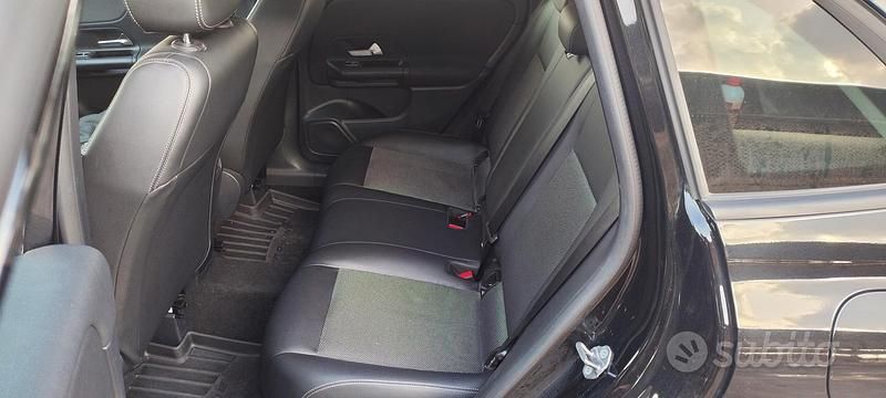 Usata Mercedes B200 Executive 150 CV (110 kW) 2020 Nero Monovolume