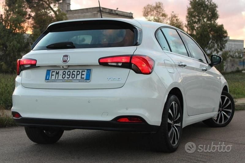 Usata Fiat Tipo Lounge 2017 Bianco Berlina