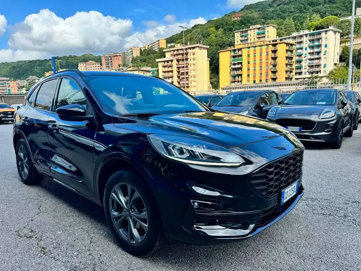 Usata Ford Kuga ST-Line 152 CV (111 kW) 2021 Nero SUV