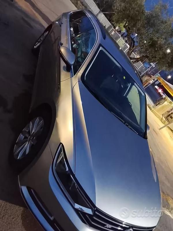 Usata VW Passat 120 CV (88 kW) 2015 Grigio Berlina