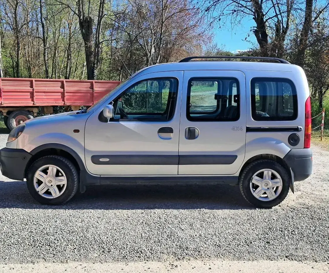 Usata Renault Kangoo 84 CV (61 kW) 2003 Monovolume