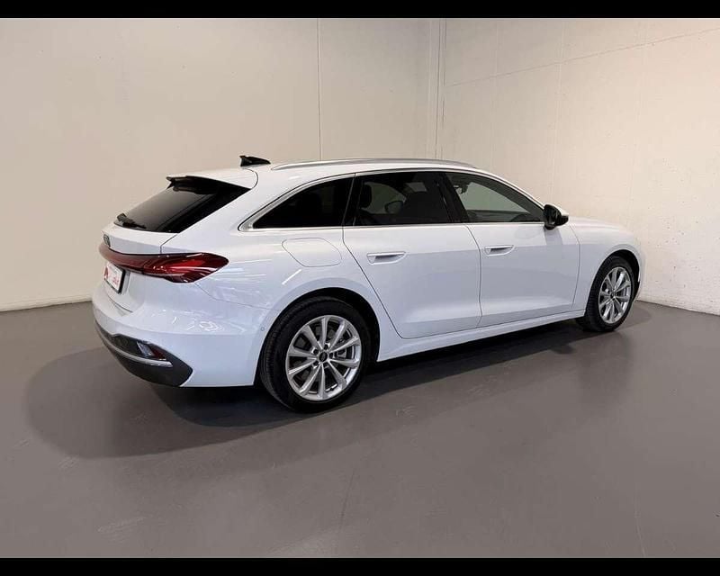 Usata Audi A5 Advanced 204 CV (150 kW) 2025 Bianco ghiacciaio metallizzato Station wagon