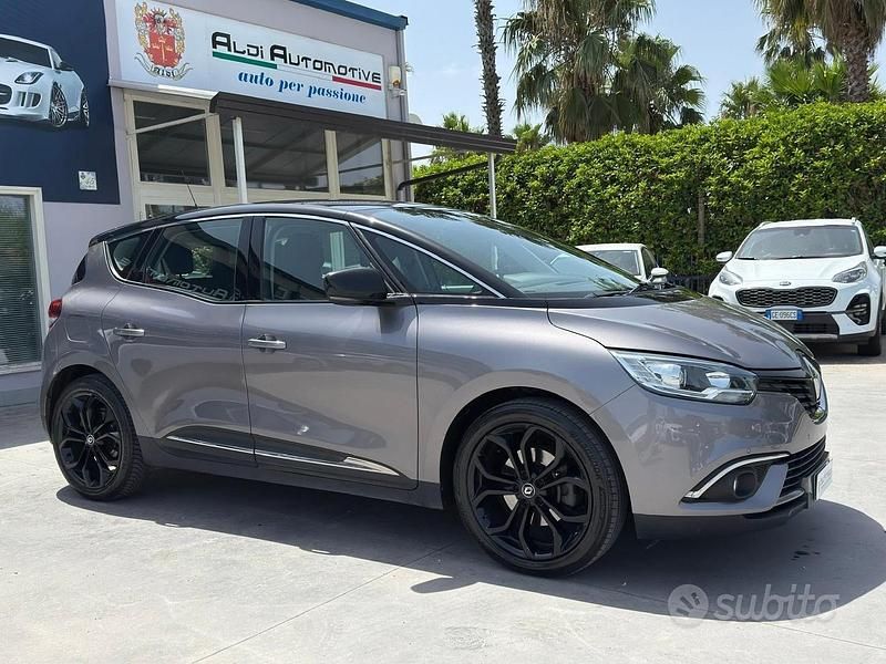 Usata Renault Scénic IV Intens 110 CV (80 kW) 2018 Marrone Monovolume