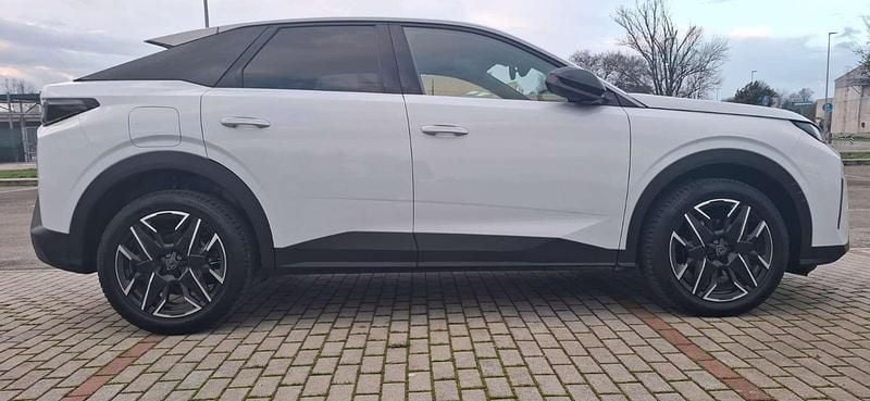 Usata Peugeot 3008 Allure 136 CV (100 kW) 2024 Bianco SUV