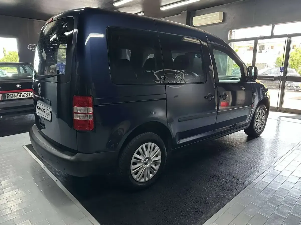 Usata VW Caddy 102 CV (75 kW) 2014 Blu/azzurro Monovolume
