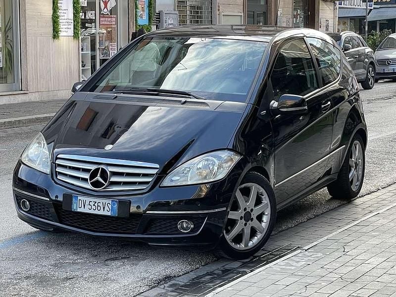Usata 2009 Mercedes A180 Avantgarde Coupé | 1700 € (Ottimo prezzo) - Immagine 1/4