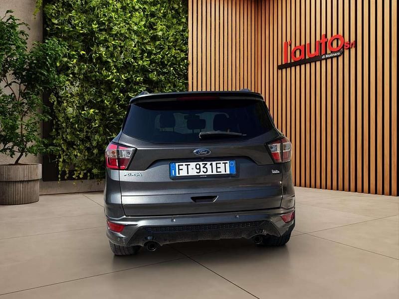 Usata Ford Kuga ST-Line 120 CV (88 kW) 2018 Grigio SUV