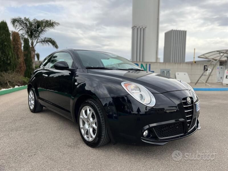 Usata Alfa Romeo MiTo Distinctive 77 CV (56 kW) 2011 Nero Utilitaria