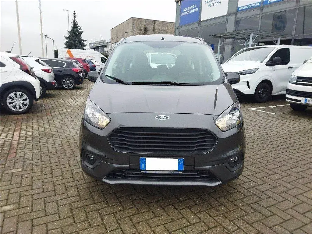 Usata Ford Tourneo Courier 100 CV (73 kW) 2019 Monovolume