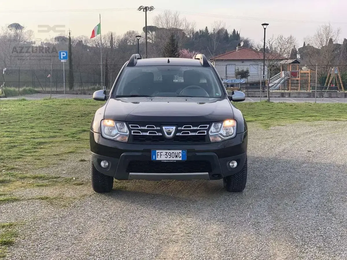 Usata Dacia Duster Lauréate 109 CV (80 kW) 2016 Nero SUV