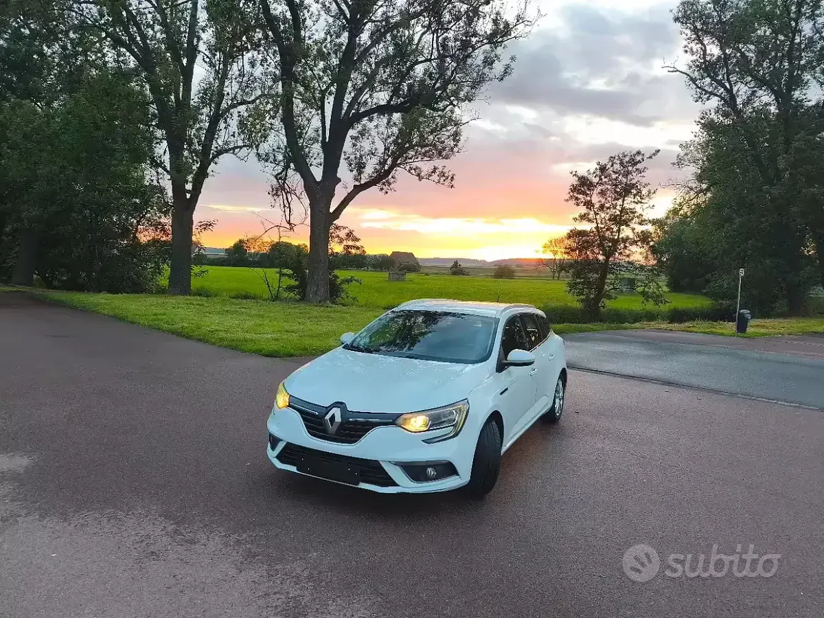 Usata Renault Mégane GrandTour 110 CV (80 kW) 2018 Station wagon