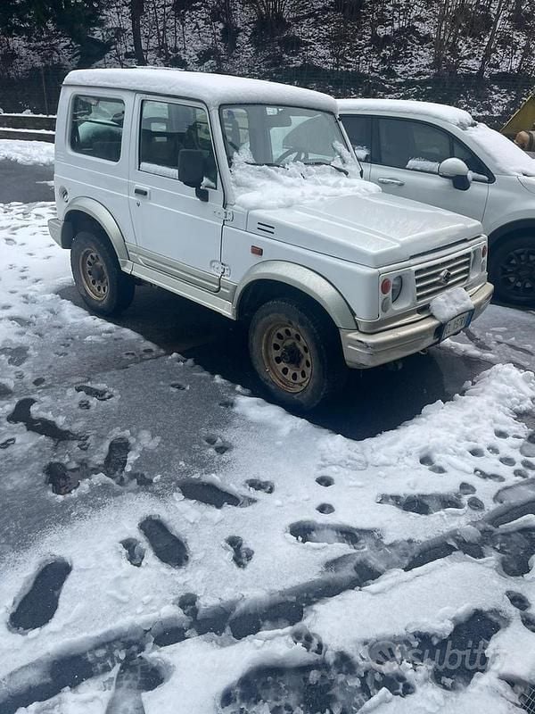Usata Suzuki Samurai 64 CV (47 kW) 2002 Bianco SUV