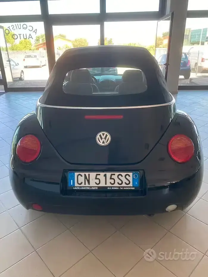 Usata VW New Beetle 116 CV (85 kW) 2004 Nero Utilitaria