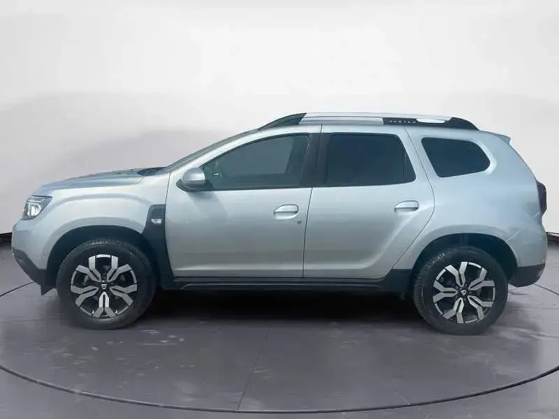 Usata Dacia Duster Prestige 101 CV (74 kW) 2021 Argento SUV