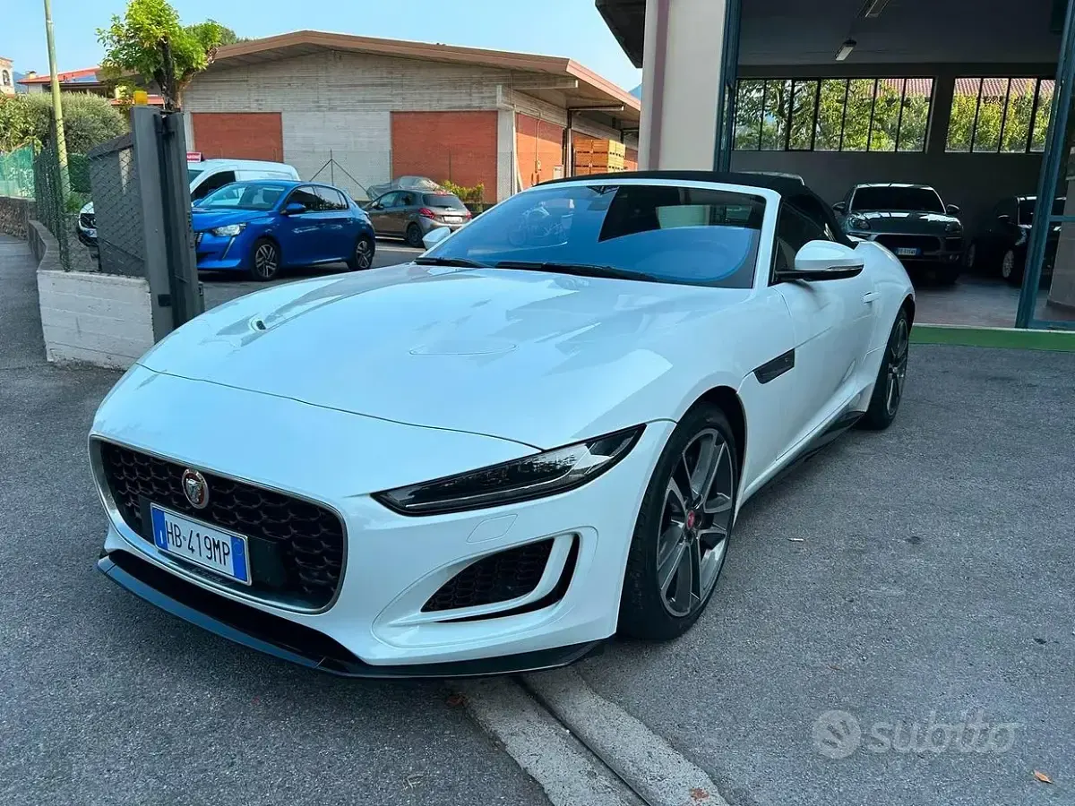 Usata Jaguar F-Type R-Dynamic 300 CV (220 kW) 2021 Bianco Cabrio