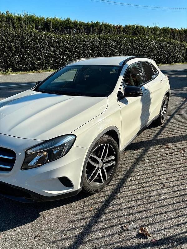 Usata Mercedes GLA200 Premium 136 CV (100 kW) 2016 SUV