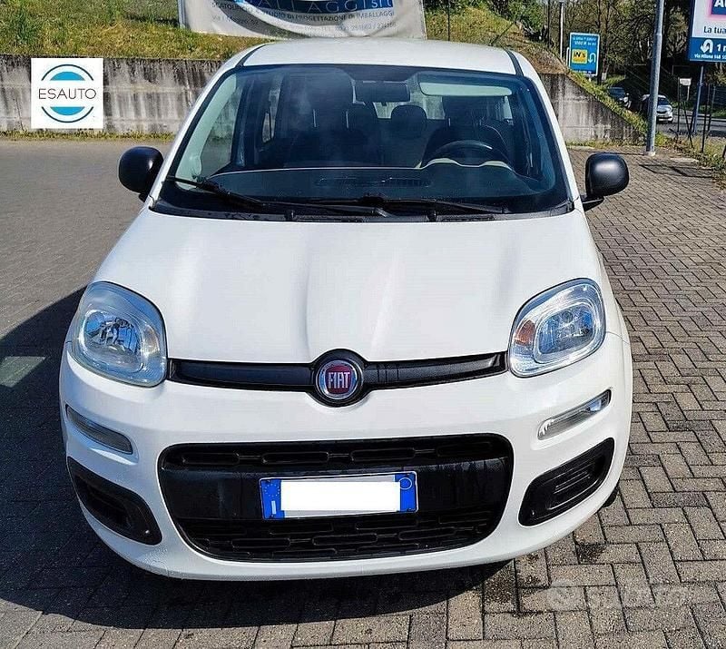 Usata Fiat Panda Easy 69 CV (50 kW) 2015 Bianco Utilitaria