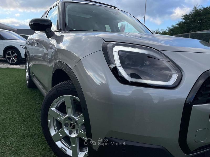 Usata Mini One Countryman 220 kW (300 CV) 2024 Gray SUV