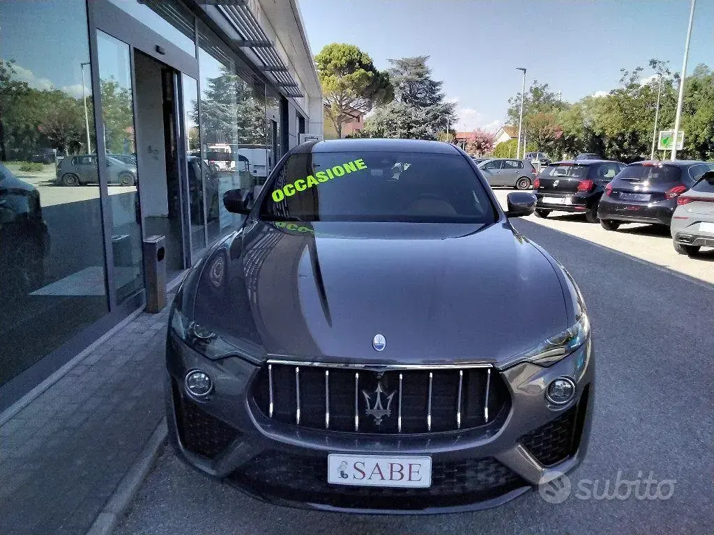 Usata Maserati Levante 349 CV (256 kW) 2019 Grigio SUV