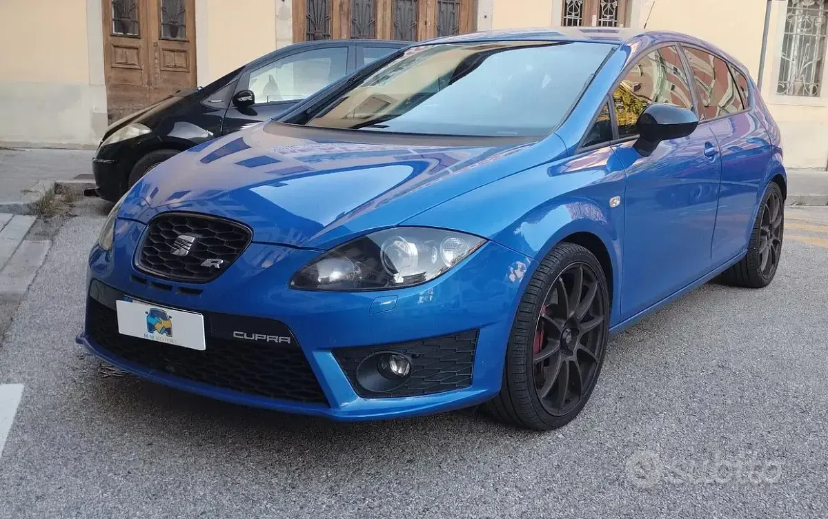 Usata Seat Leon CUPRA 265 CV (194 kW) 2010 Blu Utilitaria