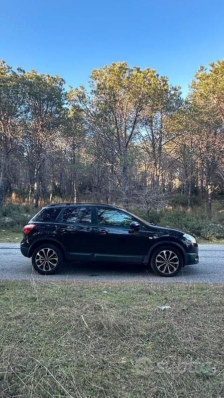 Usata Nissan Qashqai 131 CV (96 kW) 2012 Nero SUV