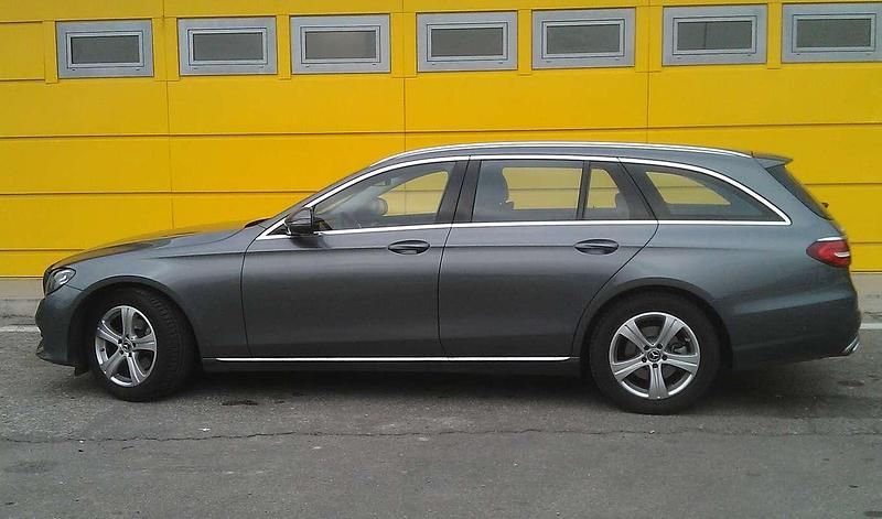 Usata Mercedes E220 194 CV (142 kW) 2017 Grigio Station wagon