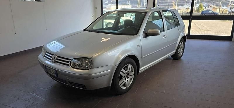 Usata VW Golf IV Highline 116 CV (85 kW) 2000 Berlina