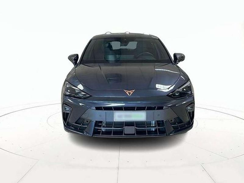 Usata Cupra Leon 150 CV (110 kW) 2025 Vari colori pastello Berlina