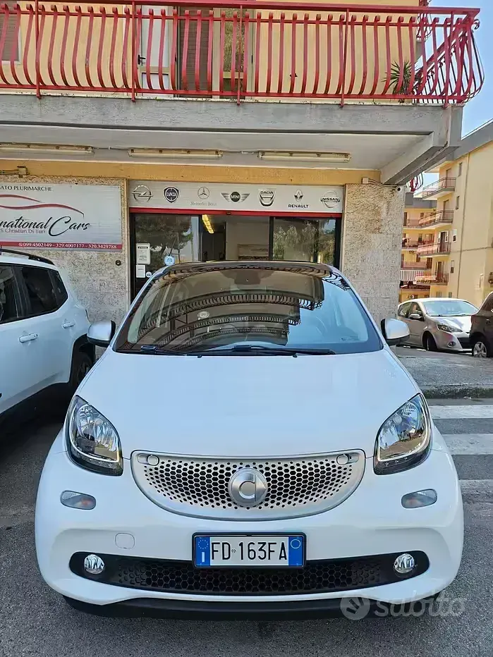Usata Smart ForFour Passion 71 CV (52 kW) 2016 Bianco Utilitaria