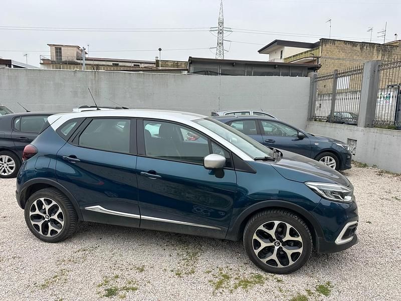 Usata Renault Captur 90 CV (66 kW) 2019 Grigio SUV