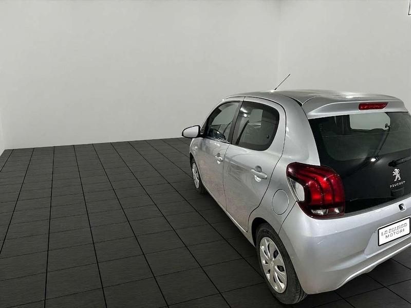 Usata Peugeot 108 Active 72 CV (52 kW) 2021 Grigio gallium Utilitaria